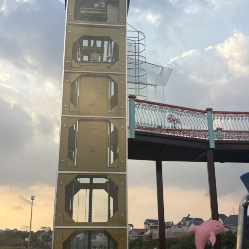 Thang máy tải khách 1000kg, 5 điểm dừng, ngoài trời